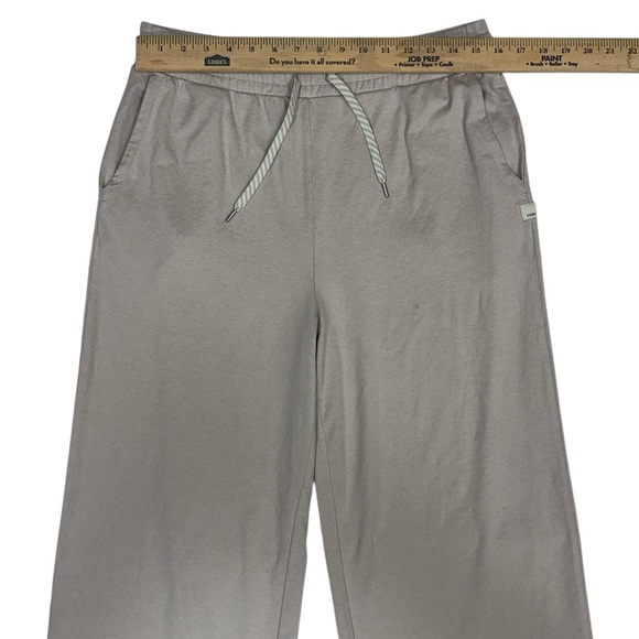 Vuori Pants Womens Large Ecru Heather Essential Wideleg DreamKnit Flare VW4023 - Picture 11 of 16